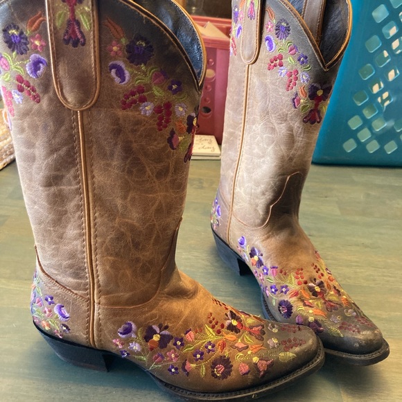 Cowgirl boots - Picture 3 of 4